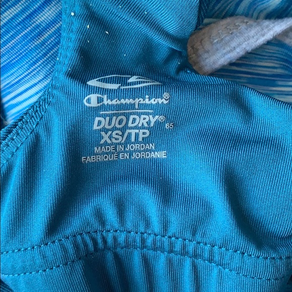 blue active wear tank top - Picture 3 of 3